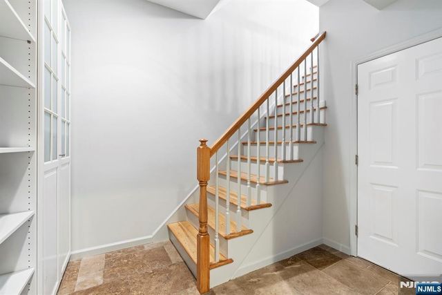 477 Undercliff Avenue, Edgewater, NJ 07020