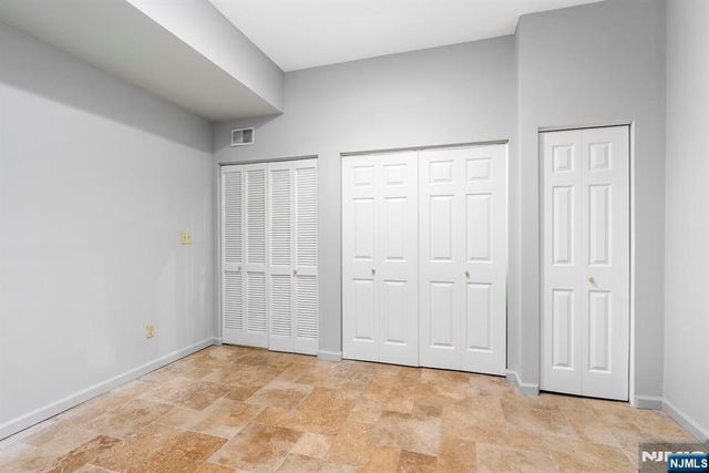 477 Undercliff Avenue, Edgewater, NJ 07020