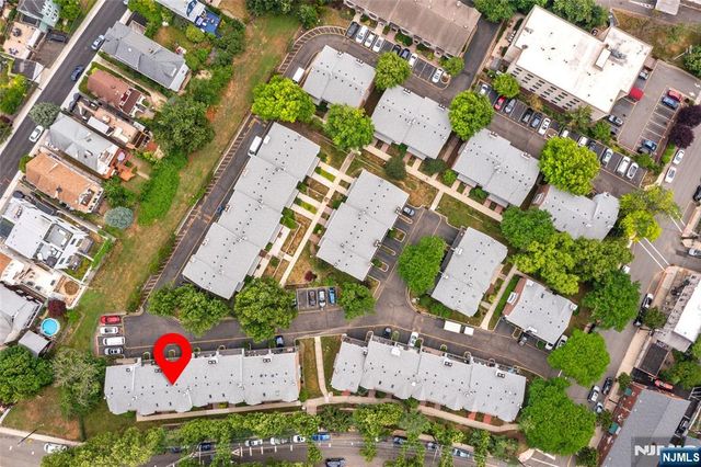 477 Undercliff Avenue, Edgewater, NJ 07020