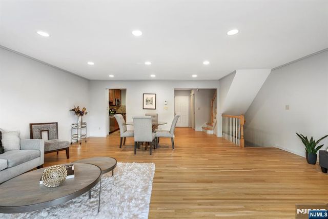 477 Undercliff Avenue, Edgewater, NJ 07020
