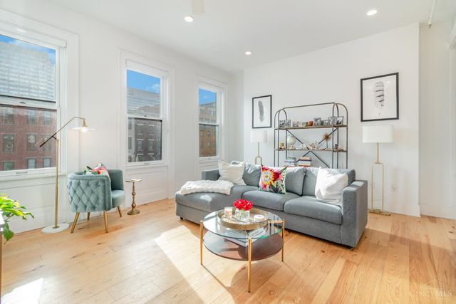 1003 Walnut Street, Cincinnati, OH 45202