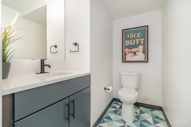 1003 Walnut Street, Cincinnati, OH 45202