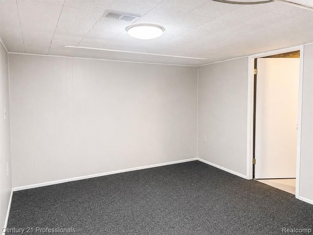 9614 Garfield, Redford, MI 48239