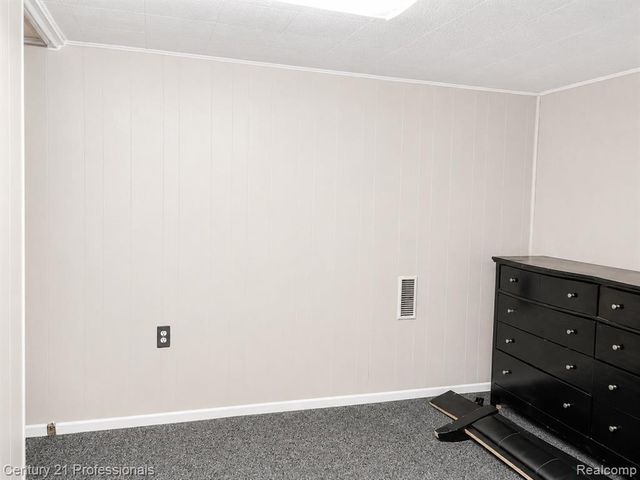 9614 Garfield, Redford, MI 48239