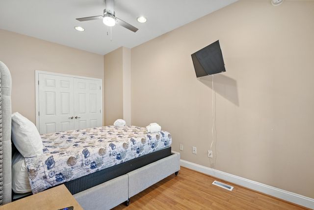 213 76th Ave N Apt B, Myrtle Beach, SC 29572