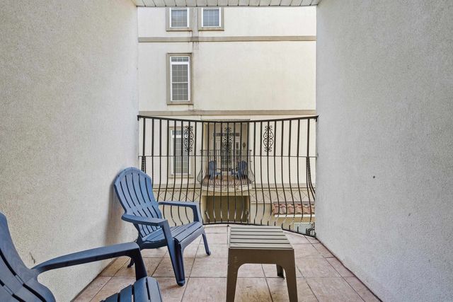 213 76th Ave N Apt B, Myrtle Beach, SC 29572