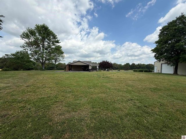 1535 Toy York rd., Benton, KY 42025