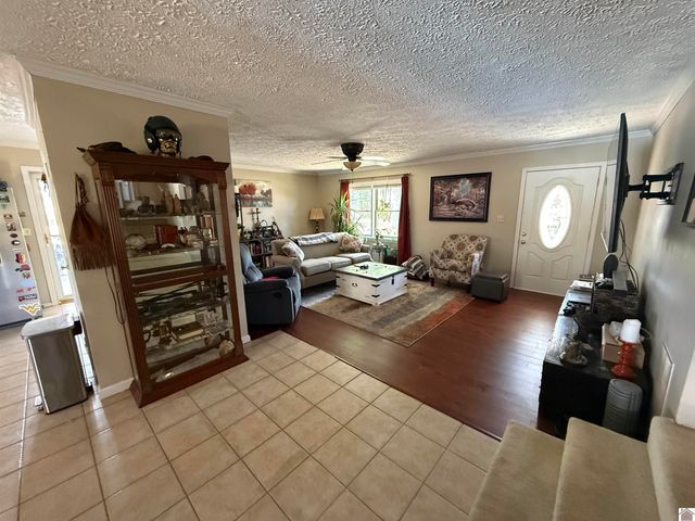 1535 Toy York rd., Benton, KY 42025