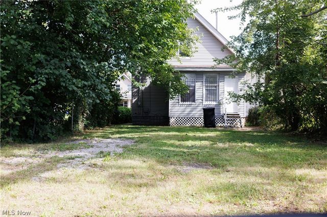 3152 W 68th Street, Cleveland, OH 44102