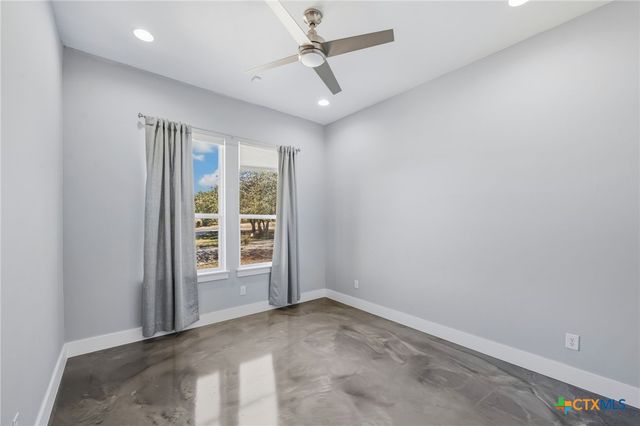 223 Oak Shores Drive, Canyon Lake, TX 78133