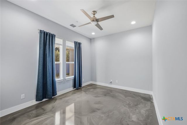 223 Oak Shores Drive, Canyon Lake, TX 78133