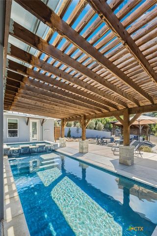 223 Oak Shores Drive, Canyon Lake, TX 78133