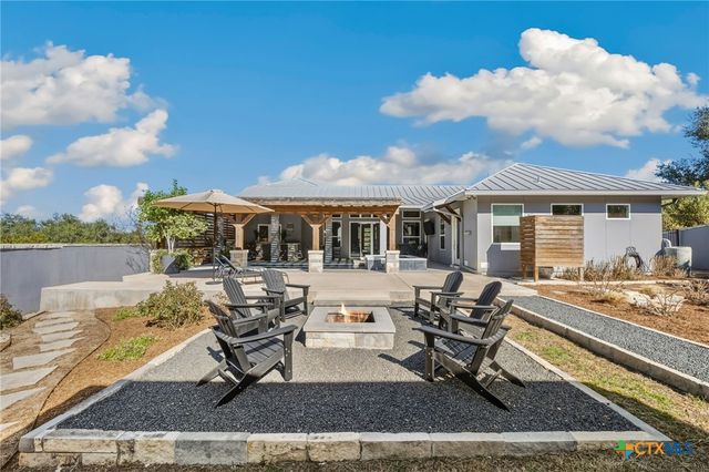 223 Oak Shores Drive, Canyon Lake, TX 78133