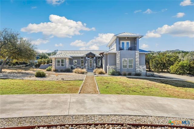 223 Oak Shores Drive, Canyon Lake, TX 78133