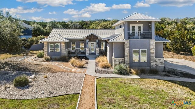 223 Oak Shores Drive, Canyon Lake, TX 78133