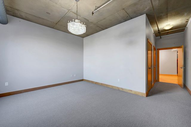 150 2nd Street NE B514, Minneapolis, MN 55413