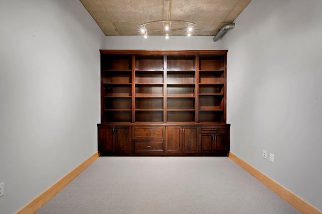 150 2nd Street NE B514, Minneapolis, MN 55413