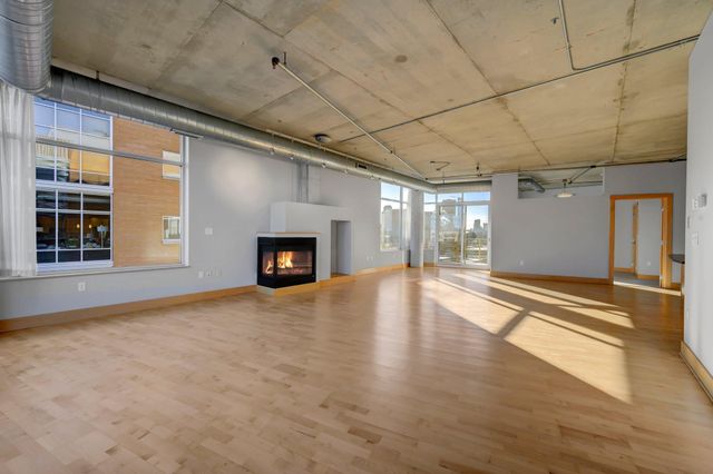 150 2nd Street NE B514, Minneapolis, MN 55413