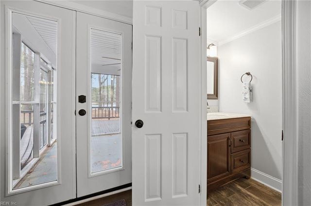 2452 Laurel Cove DR, Virginia Beach, VA 23454