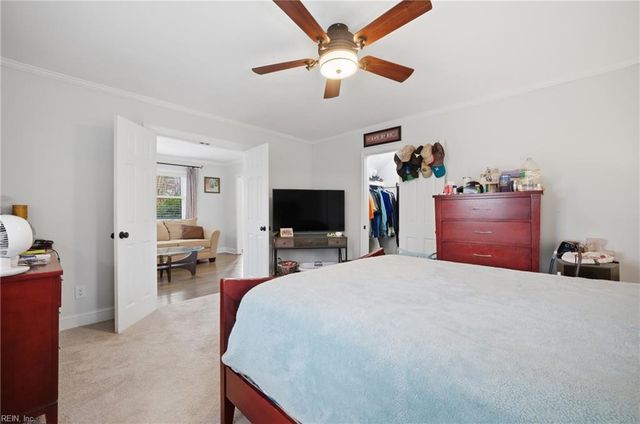 2452 Laurel Cove DR, Virginia Beach, VA 23454