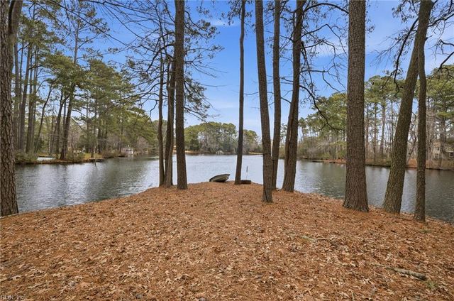 2452 Laurel Cove DR, Virginia Beach, VA 23454