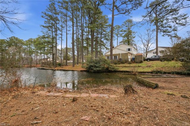 2452 Laurel Cove DR, Virginia Beach, VA 23454