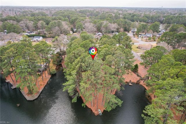 2452 Laurel Cove DR, Virginia Beach, VA 23454