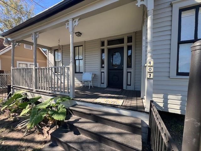 407 Walton Street, Houston, TX 77009