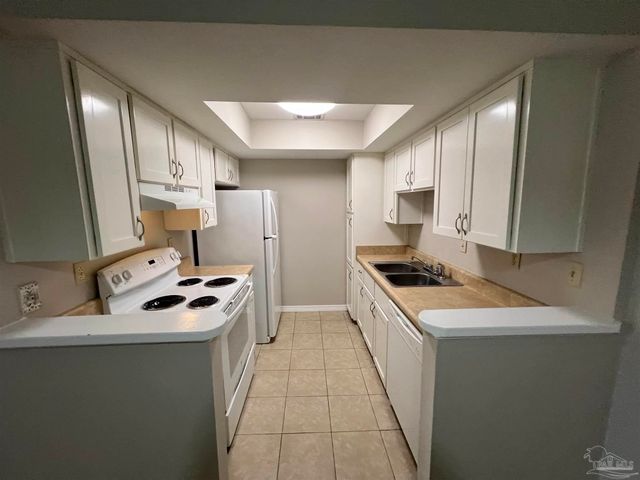 9485 Sunnehanna Blvd, Pensacola, FL 32514