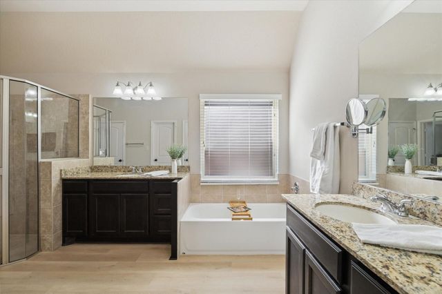 1235 Mystic River Lane, Rosenberg, TX 77471