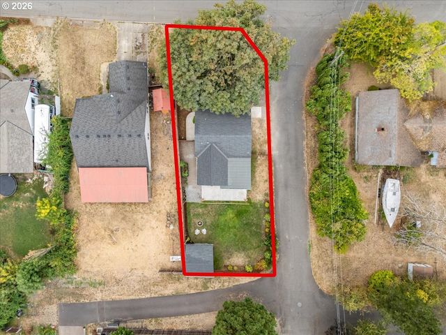 16366 FRONT Ave, Oregon City, OR 97045