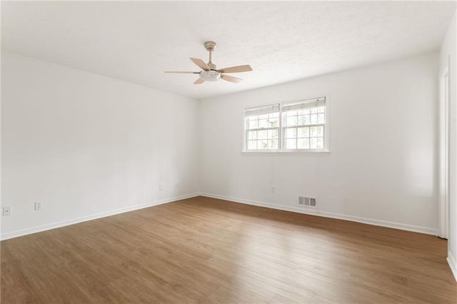 584 Fieldstream Way, Lawrenceville, GA 30044