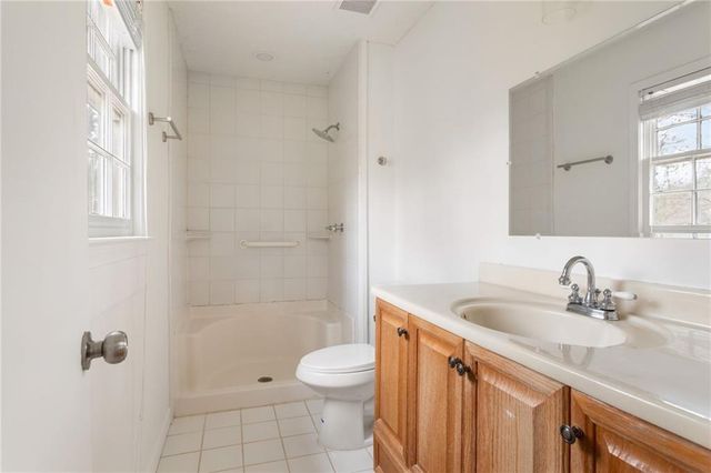 584 Fieldstream Way, Lawrenceville, GA 30044