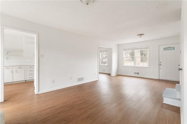 584 Fieldstream Way, Lawrenceville, GA 30044