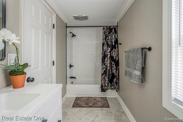 51275 7 Mile Road, Northville Township, MI 48167