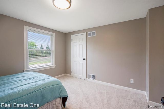 51275 7 Mile Road, Northville Township, MI 48167