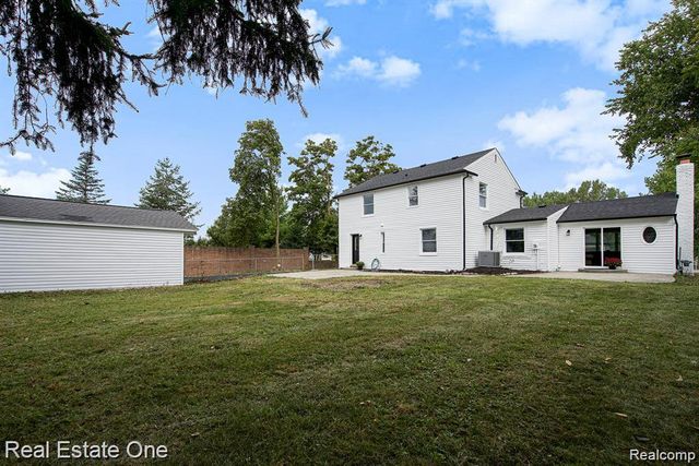 51275 7 Mile Road, Northville Township, MI 48167