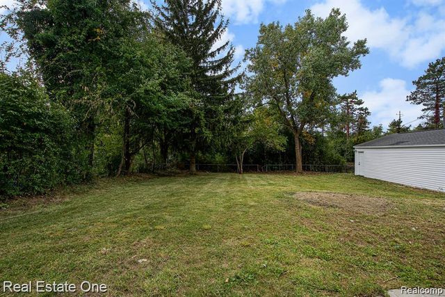 51275 7 Mile Road, Northville Township, MI 48167