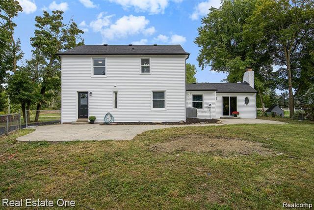 51275 7 Mile Road, Northville Township, MI 48167