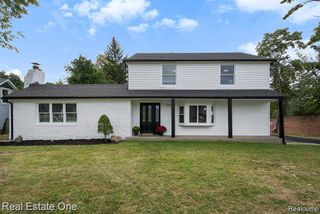 51275 7 Mile Road, Northville Township, MI 48167