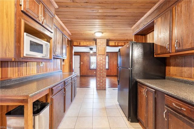 308 Charles ST, Elizabeth City, NC 27909