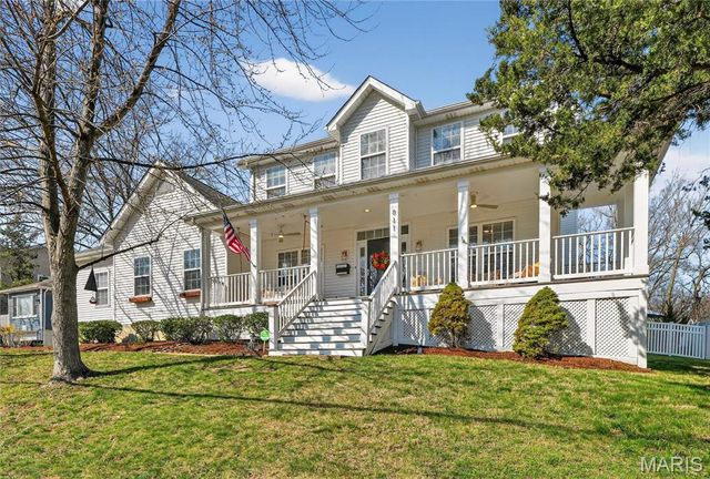 811 N Harrison Avenue, Kirkwood, MO 63122
