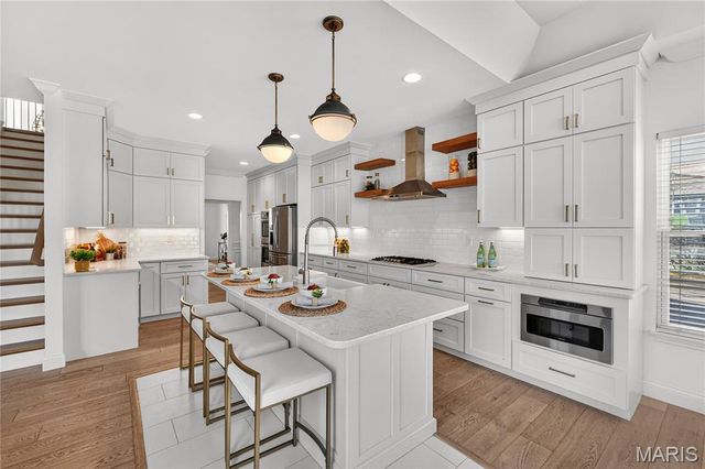 811 N Harrison Avenue, Kirkwood, MO 63122