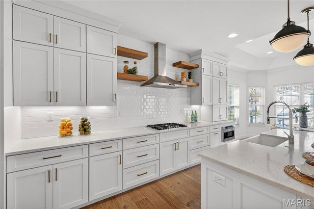 811 N Harrison Avenue, Kirkwood, MO 63122