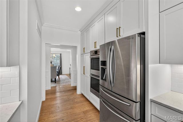 811 N Harrison Avenue, Kirkwood, MO 63122