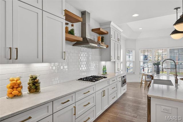 811 N Harrison Avenue, Kirkwood, MO 63122