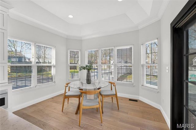 811 N Harrison Avenue, Kirkwood, MO 63122