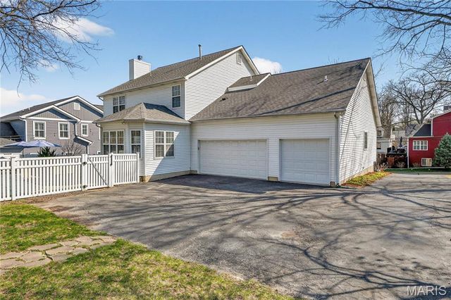 811 N Harrison Avenue, Kirkwood, MO 63122