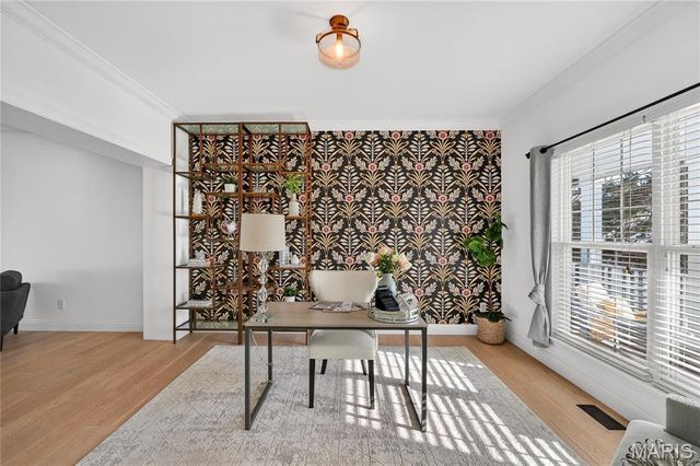 811 N Harrison Avenue, Kirkwood, MO 63122