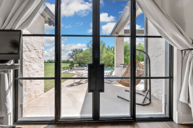 1351 River Road, Waco, TX 76705